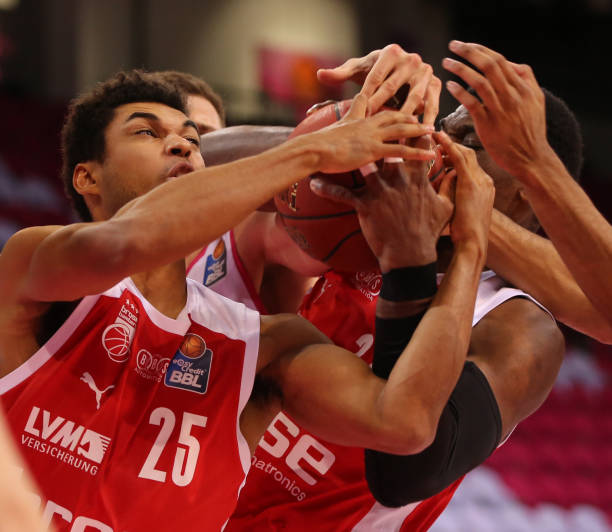 他在职业生 他在职业生